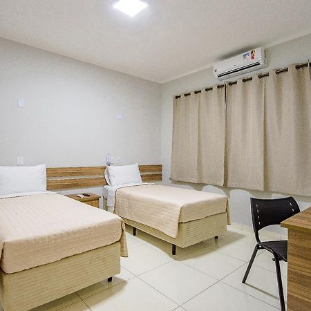 Gabira Hotel Buritama エクステリア 写真